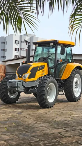 A950 Valtra ano 2016 com reversor 12F+12R
