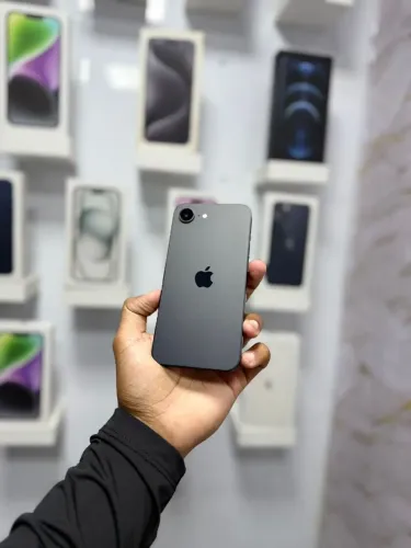 IPHONE 16e 256GB<br>R$ 3.799,00