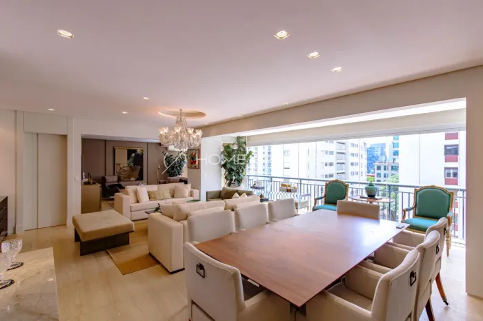 Condomínio Sax Itaim Rua Benedito Lapin, 123. Apartamento à venda Ed. Sax Itaim com 170 m²