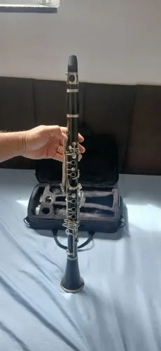 Clarinete chinês reformado