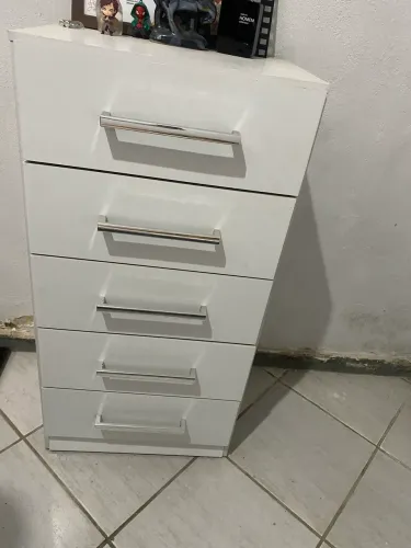 Cômoda 5 gavetas