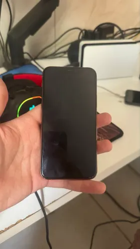 iPhone 11 Pro chip não funciona
