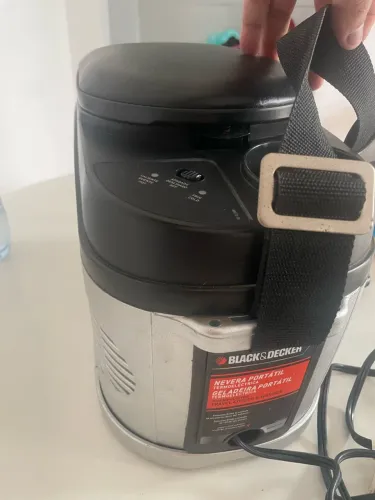 Mini Geladeira Termoelétrica Portátil Black+Decker 6 Litros 