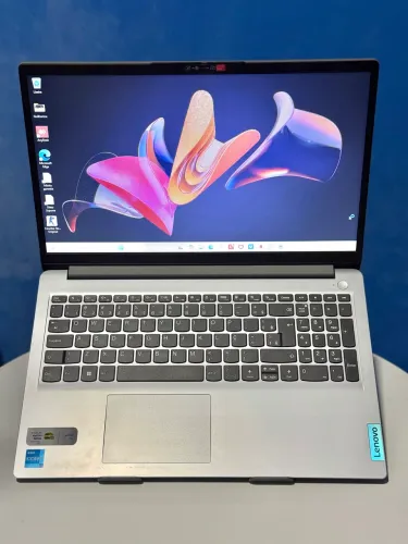 Notebook Lenovo IdeadPad - i3 12ªGth 8Gb SSD 256Gb | Aceito cartão