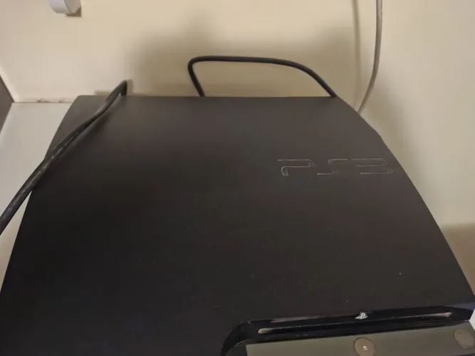 Ps3 slim 120 gb + 18 jogos