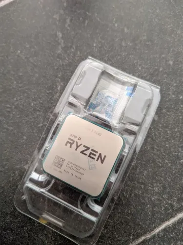 AMD Ryzen 5 5500