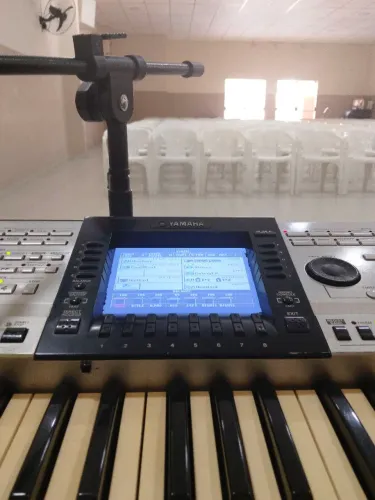 Teclado Yamaha PSR 3000