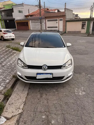 Volkswagen Golf Comfortline 1.6 MSI Total Flex Aut. 2016