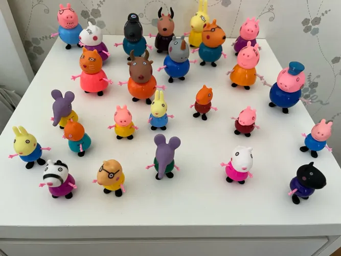Coleção 25 personagens Peppa Pig - Família e amigos