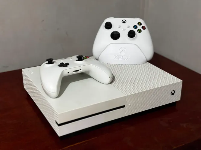 Xbox One S