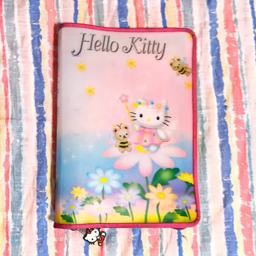 Fichário Hello Kitty rosa - tamanho A5 (Anos 2000)