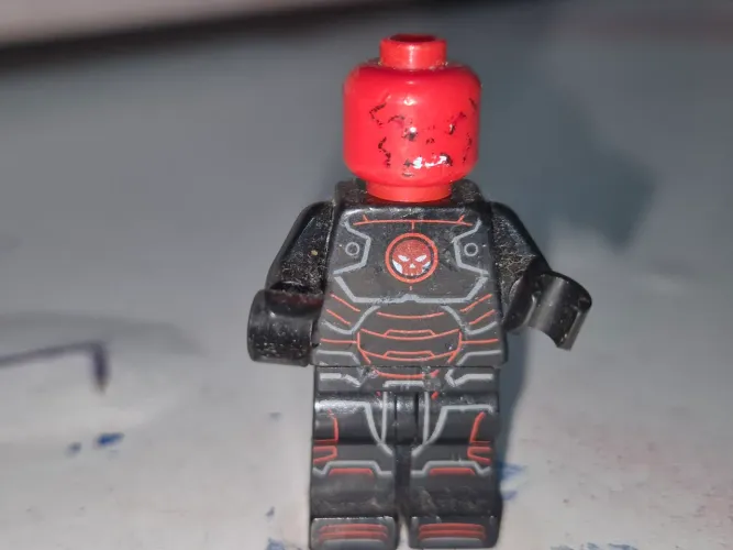 Lego marvel caveira vermelha red skull boneco