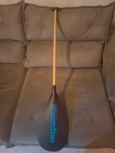 Remo Crespo paddles