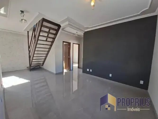 Cobertura à venda no Fernão Dias! Cobertura à venda no Fernão Dias! Com 114 m² muito bem d