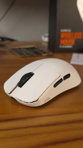 Mouse Gamer Sem Fio ATK F1 V3 Ultimate+ 8K PAW3955 Leve 37g