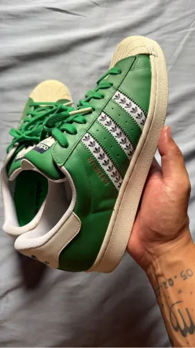 Tênis adidas superstar verde - tamanho 42