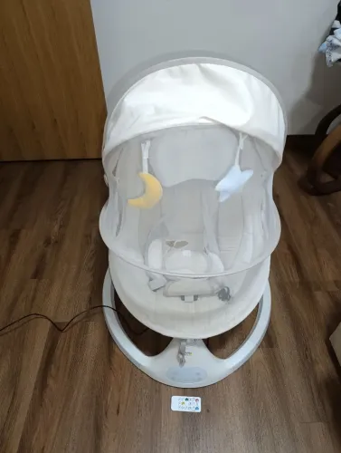 Cadeira de balanço infantil automática com controle remoto, entrada USB, tela mosquiteira