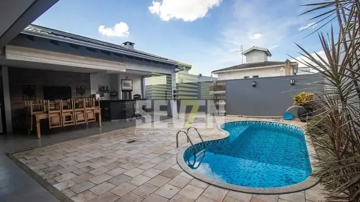 Sobrado com 3 Suítes no Villaggio II Bauru Área Gourmet e Piscina