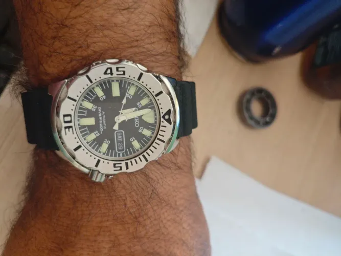 Vendo Seiko Monster
