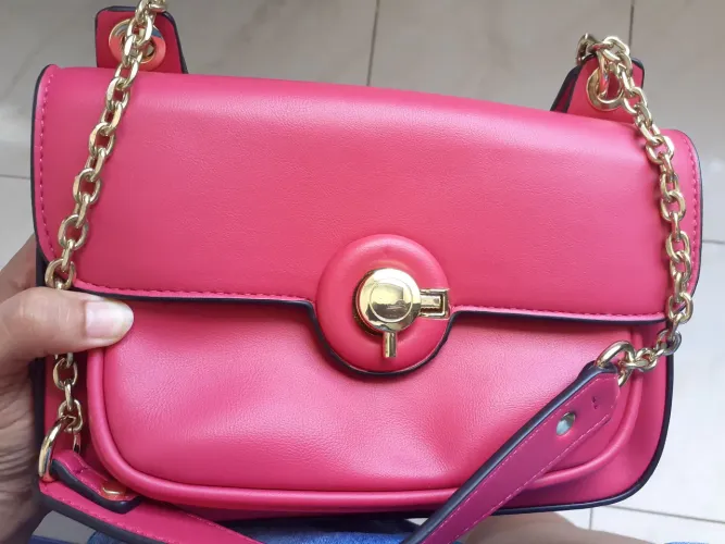 Vendo bolsa nova, nunca usada