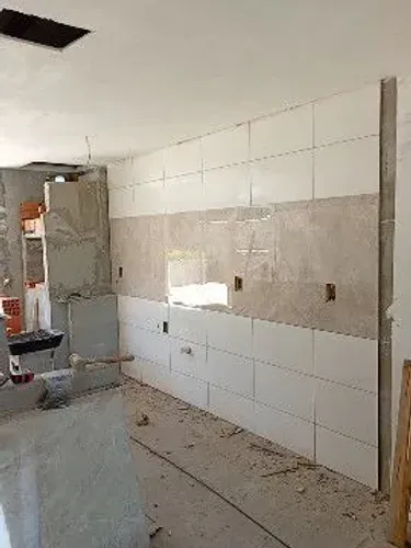 Pedreiro tipo faz tudo
