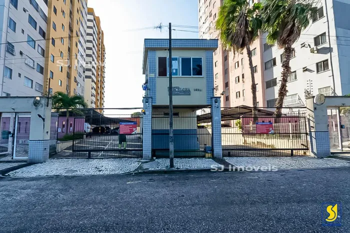 Apartamento com 2 quartos próximo à Lagoa da Parangaba