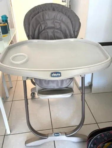 Cadeira de Alimentação Chicco Polly - Excelente Estado