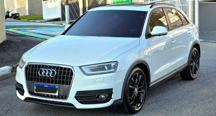 Audi Q3 2.0 TFSI Quat. 211/220cv S-tronic 5P 2013