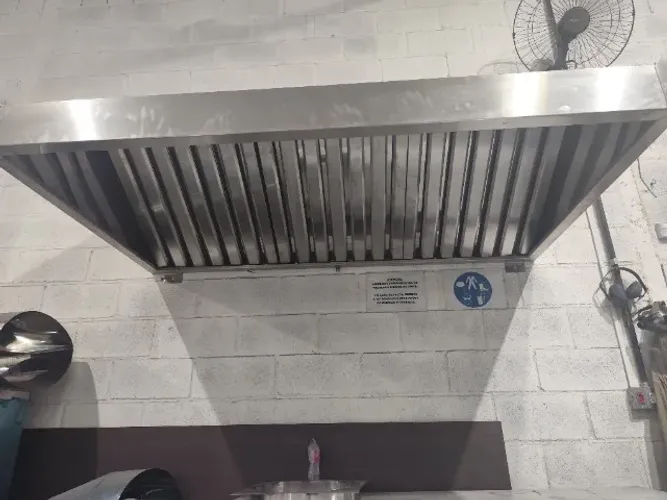 Coifa inox parede 3,00×1,40×0,50 captação pesada