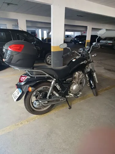 Vendo Haojue Chopper, única dona, impecável, km 2.915 original.