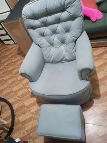 Poltrona de amamentação 