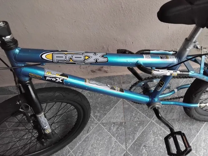 BICICLETA ARO 20 CROSS VENDO OU TROCO POR OUTRA DE MENOR