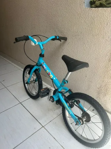 Bicicleta aro 14 Infantil. 