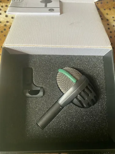 Akg D112 Microfone Dinâmico 