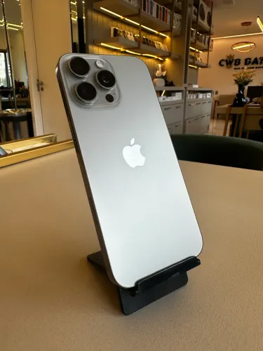 iPhone 16 Pro Max 256gb Defeito / Loja Física