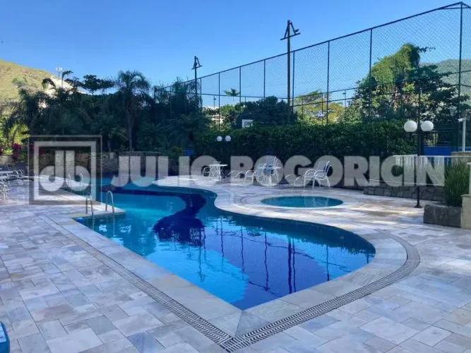 Apartamento : Padrão / Residencial / Recreio dos Bandeirantes