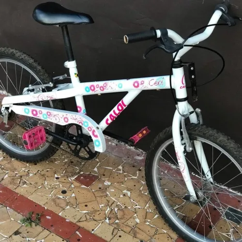 Bicicleta infantil aro 20 semi nova faço entrega grátis 