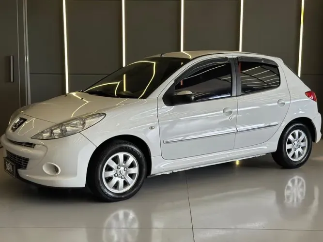 Peugeot 207 XR Sport 1.4 Flex 8V 5P 2012