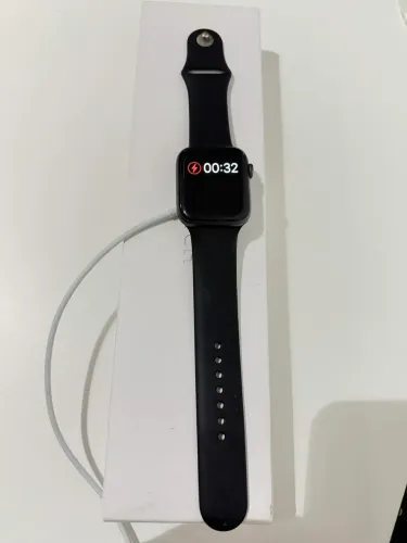 Apple Watch Serie 4 GPS 44mm Nike