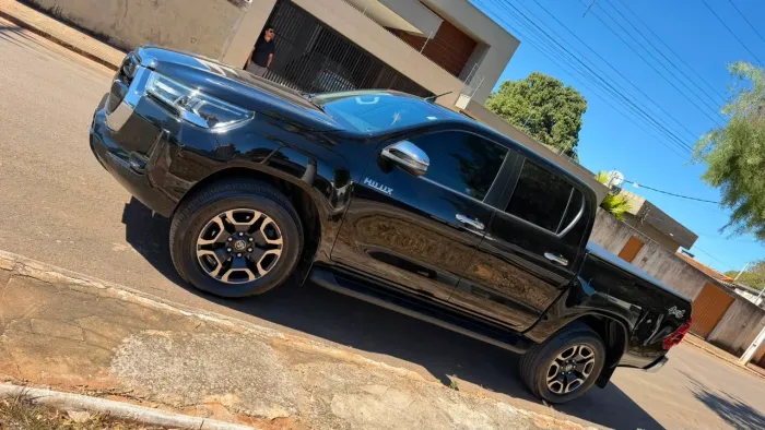 Toyota Hilux CD SRX 4X4 2.8 TDI 16V Diesel Aut. 2021
