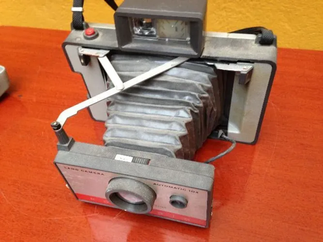 Camera fotografica antiga polaroid sanfona