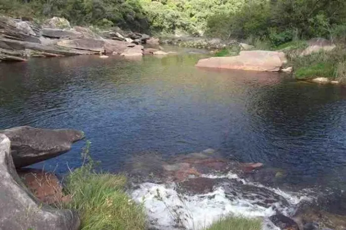 Fazenda de 122 ha, nascente de água cristalina (Temos varias opções).
