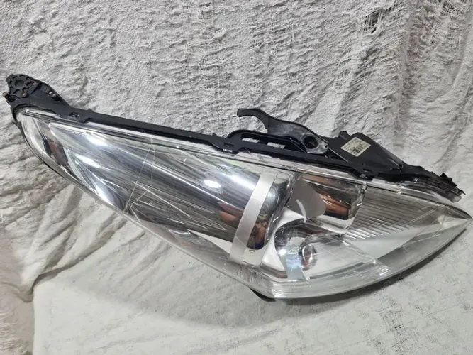 Farol peugeot 3008 2009 até 2016 LD