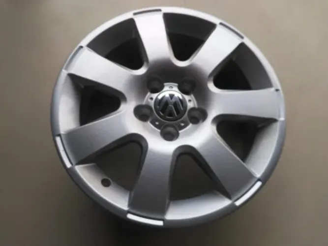 Jogo de rodas aro 15 vw polo 5x100 16x6 et35 prata