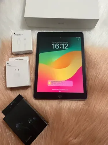 iPad 7 geração 32GB Wi-Fi tela 10.2