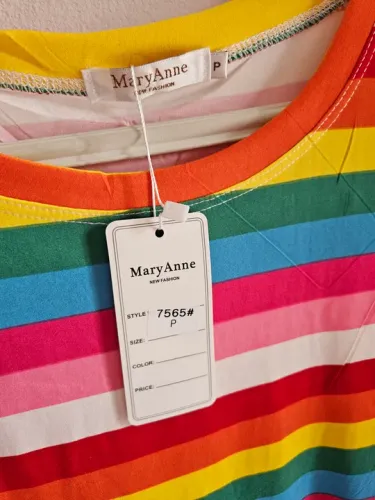 blusa colorida nova tamanho P serve M