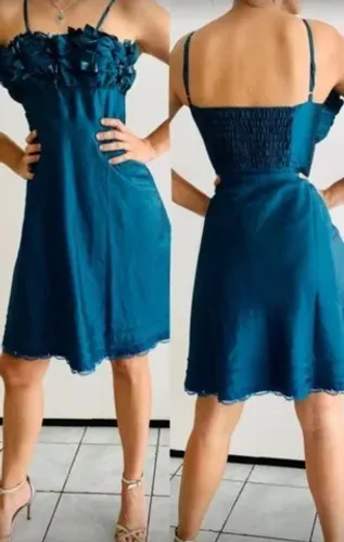 Lindo vestido de seda