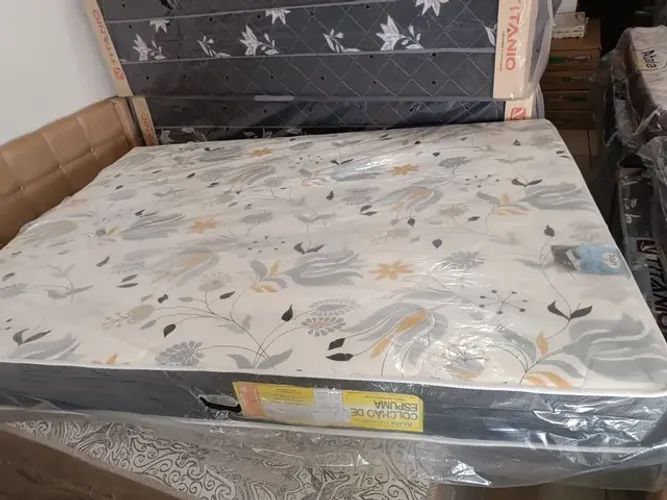 COLCHÃO CASAL D33 NOVO
