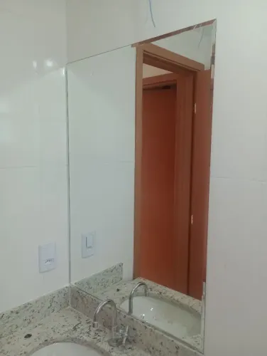 Espelho para banheiro, box e porta de vidro.