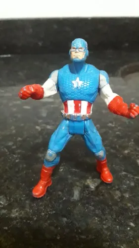boneco do Capitão América